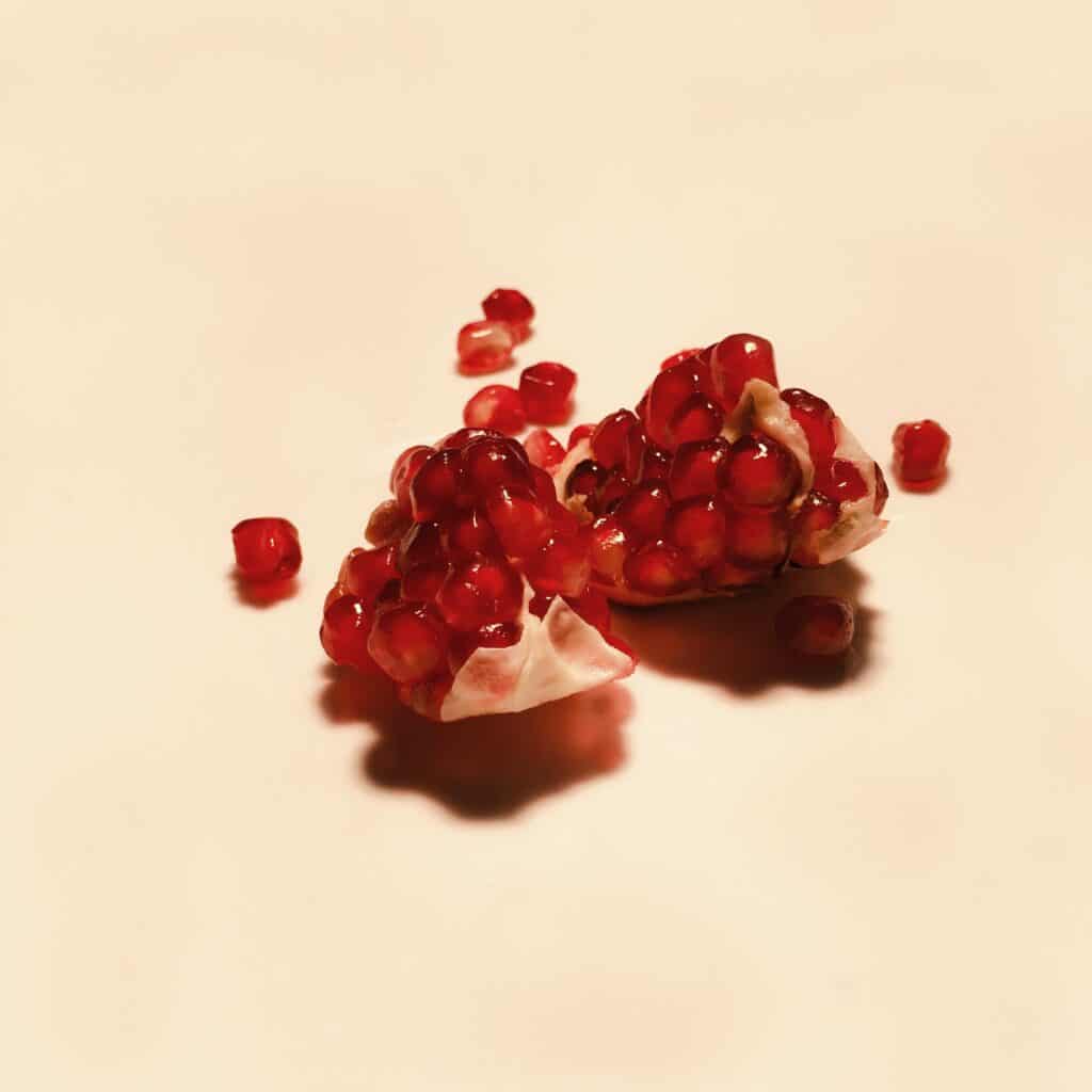 What Are The Benefits of Eating Pomegranate Seeds
