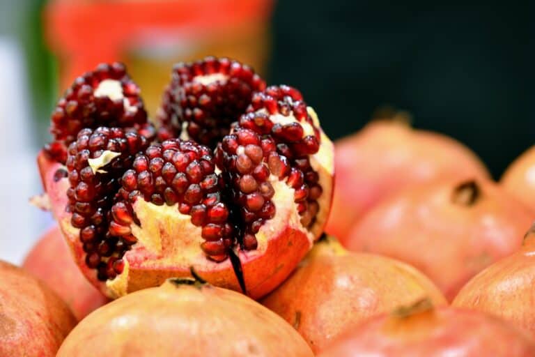 How To Tell If Pomegranate Seeds Are Bad